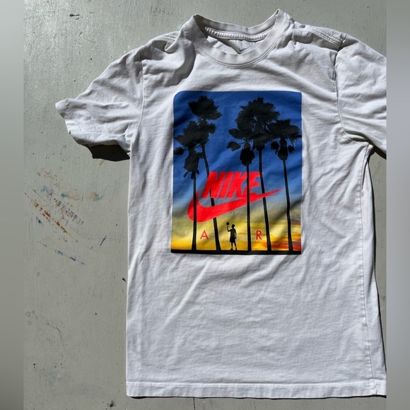 Men's Nike T-Shirt Multicolor All-Over Spell S Swish Logo Streetwear City Sports - Picture 4 of 11